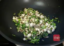 Chrysanthemum chicken and quinoa rice recipe illustration 9