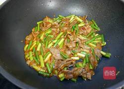 蒜苔炒猪心的做法图解8