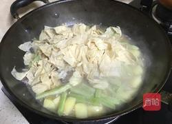 土豆豆角炖灌肠的做法图解8