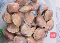 沙蛤海鲜汤的做法图解1