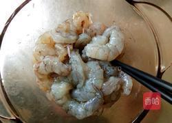 奶油虾意面的做法图解2
