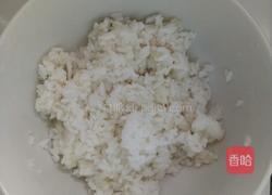 火腿饭饼的做法图解1