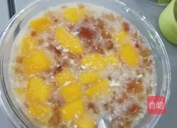 牛奶木瓜炖桃胶的做法图解3