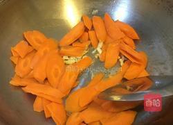 牛肉炒胡萝卜（芹菜、洋葱）的做法图解4