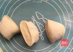 Illustration of how to make shell biscuits 3