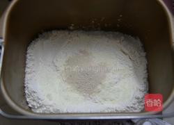 奶香吐司的做法图解2