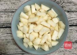 银耳雪梨羹的做法图解3