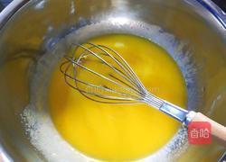 八寸心型戚风蛋糕的做法图解4