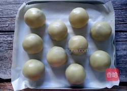 蛋黄酥的做法图解24