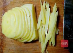 土豆鸡蛋饼的做法图解1