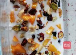 什锦酸奶薄脆的做法图解3