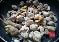 香菇烧鸡块的做法图解12