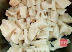 香辣拌藕丁的做法图解2