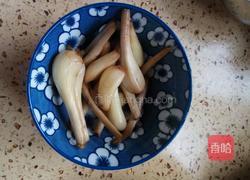 酸辣肥肠的做法图解2