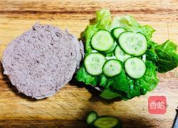 黑馒头大汉堡的做法图解5