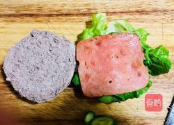 黑馒头大汉堡的做法图解7