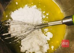 樱桃彩绘蛋糕卷的做法图解3