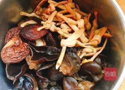 四喜烤麸的做法图解1