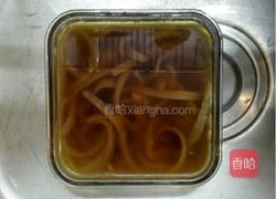 凉拌水晶肉皮冻的做法图解8