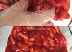 自制酸甜草莓酱的做法图解3
