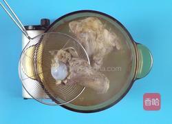 电饭煲猪骨养生汤的做法图解3