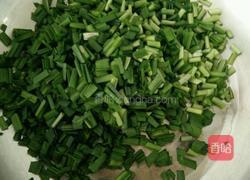 韭菜鸡蛋凉面的做法图解1