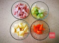 今日晚餐之土豆烧鸡块的做法图解1