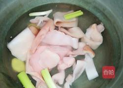 三色猪皮冻的做法图解1