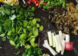 酸辣肥肠的做法图解3