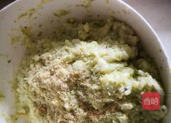 西兰花鳕鱼鸡蛋丸子的做法图解5