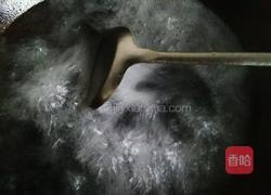 胡萝卜藕片筒子骨汤的做法图解2