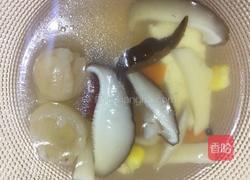 什锦菌汤的做法图解4