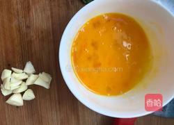 油菜炒鸡蛋的做法图解2