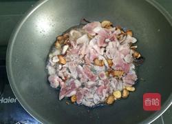 五花肉炖豆角的做法图解3