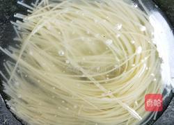 小锅云南过桥米线的做法图解3
