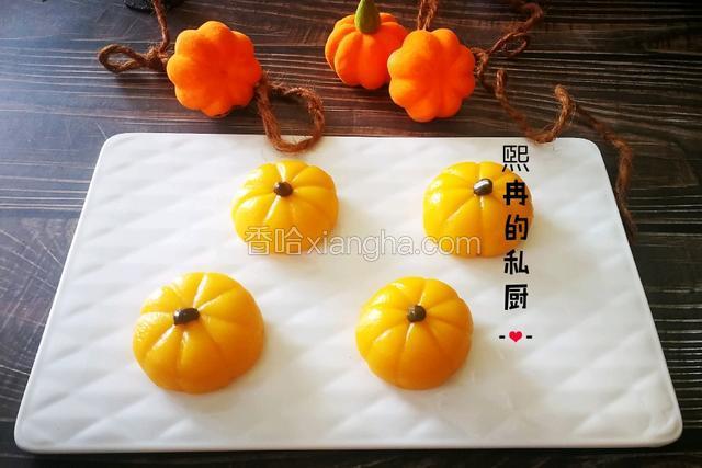 奶香糯米南瓜饼