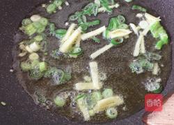 排骨肉炒蒜薹的做法图解6