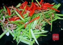 芹菜炒肉丝的做法图解8