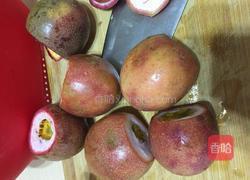 柠檬百香果茶的做法图解2