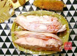 五香猪蹄的做法图解1