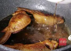 Illustration of how to make chicken drumsticks with rice 10