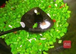 辣炒空心菜梗的做法图解7