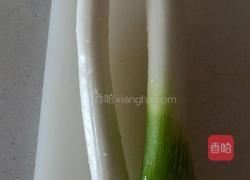 猪肉大葱包子的做法图解1