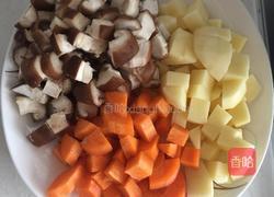 排骨焖饭的做法图解2