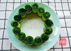 凉拌黄瓜卷的做法图解1