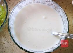 韩式海鲜葱饼的做法图解3