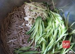 下班回家也可以轻松搞定的晚餐-凉拌荞麦面的做法图解4
