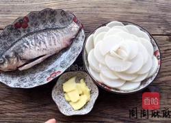 如何熬出好喝的鲫鱼汤的做法图解2