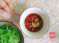 凉拌莴笋丝的做法图解4
