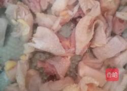 祛湿靓鸡汤的做法图解1